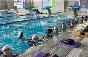 aydinli-cocuklar-yuzme-ogrenip-tatilin-tadini