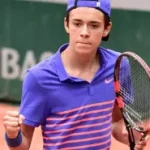 Fransız tenisçi Quentin Folliot'ya 20 yıl men cezası verildi.