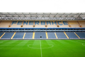 Fenerbahce8217ye-Vlahovic-ve-Leao8217dan-20-Milyon-Euro8217luk-Piyango-Iddiasi-featured